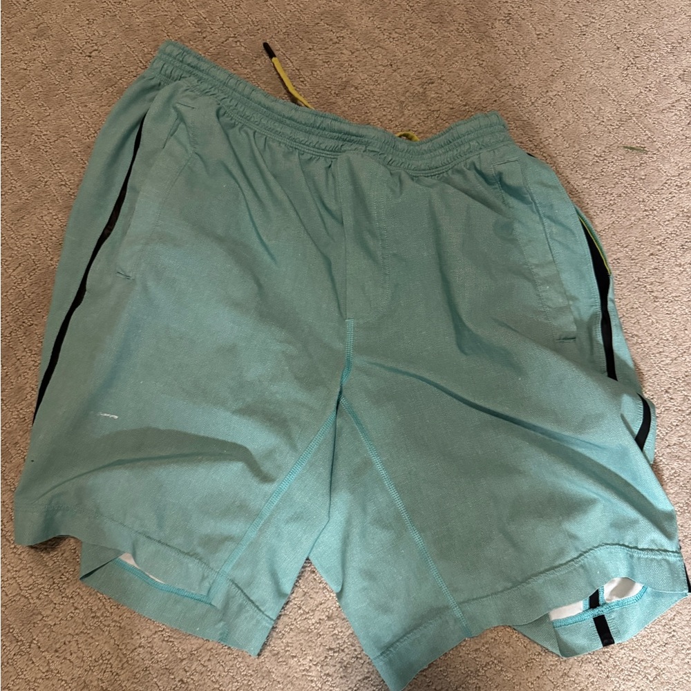 Lululemon LG shorts